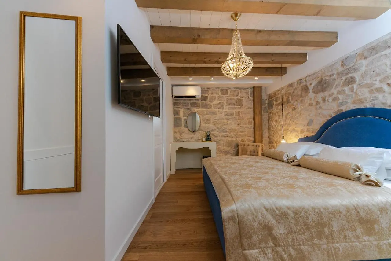 Villa Bante - Luxury Stone House Kastela