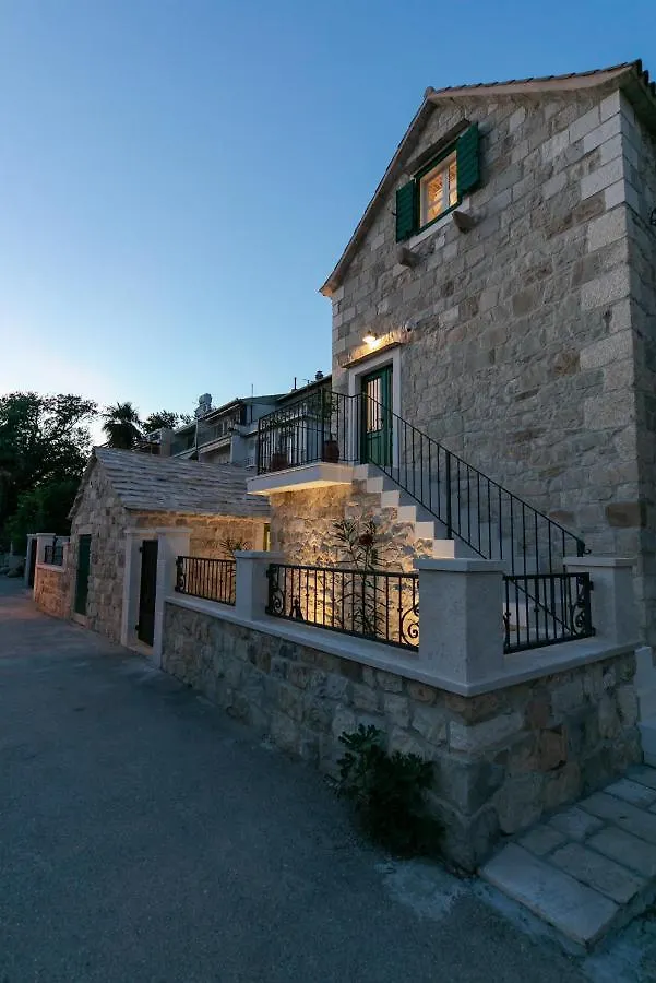 Villa Bante - Luxury Stone House Kastela Croatia