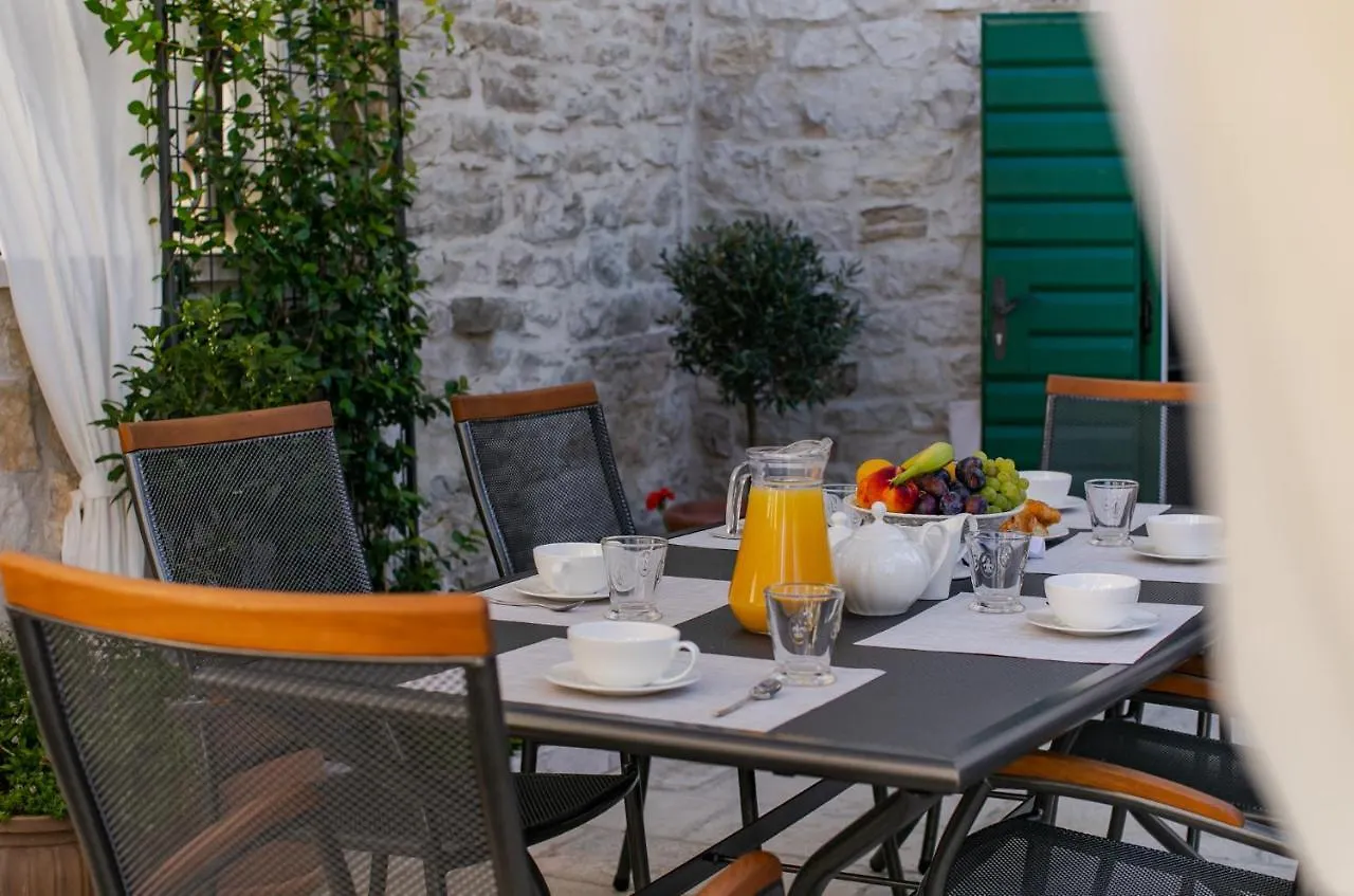 Villa Bante - Luxury Stone House Kastela